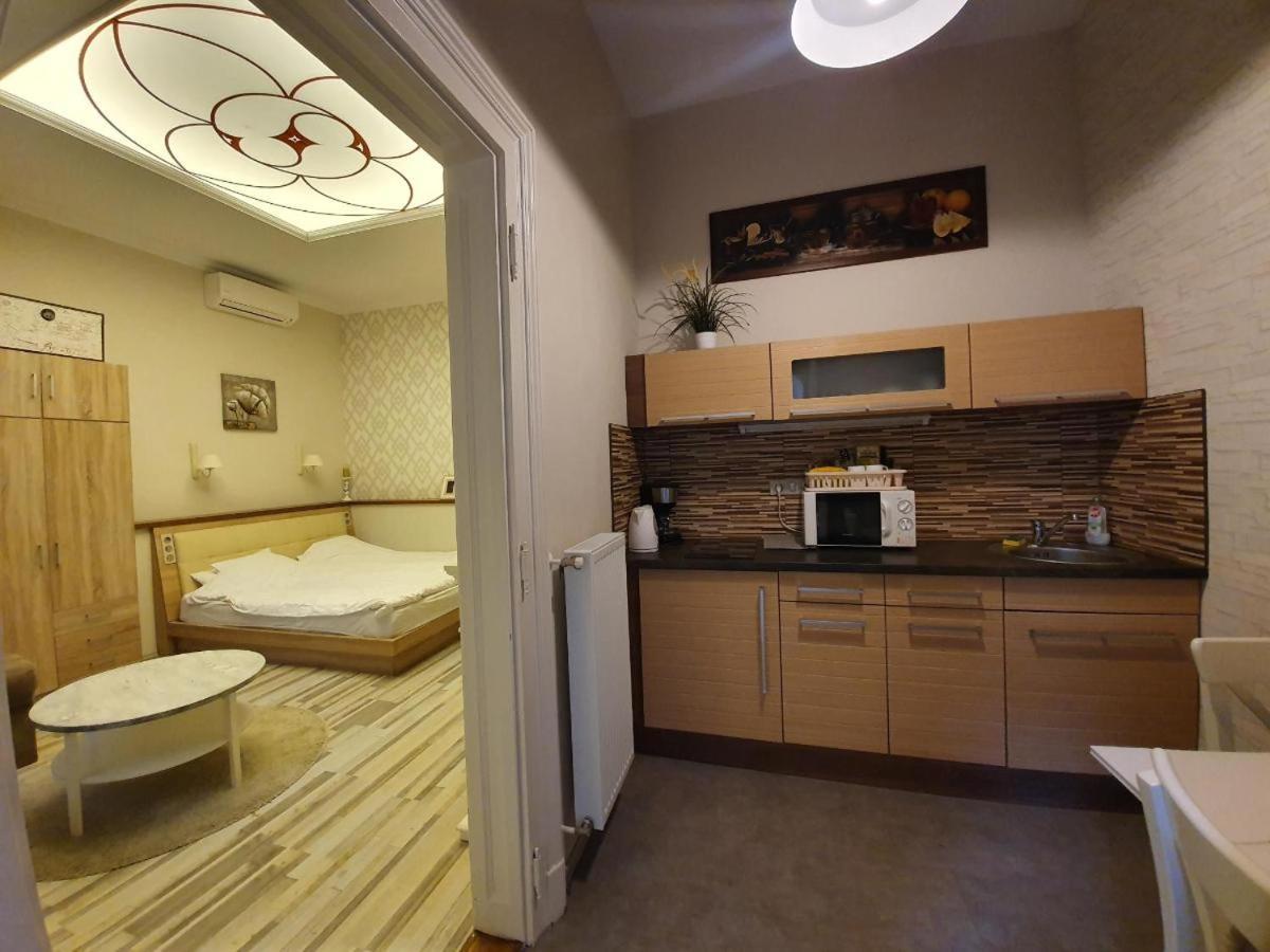 All In Apartman Ii. บูดาเปสต์ ภายนอก รูปภาพ